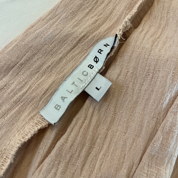 Baltic Born Blush Maxi Dress - Picture 4 of 4